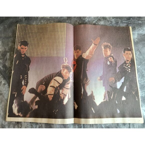 New Kids On The Block Magic Summer Tour Comic Harvey Comics Fall 1990 Vintage Co - Picture 2 of 3